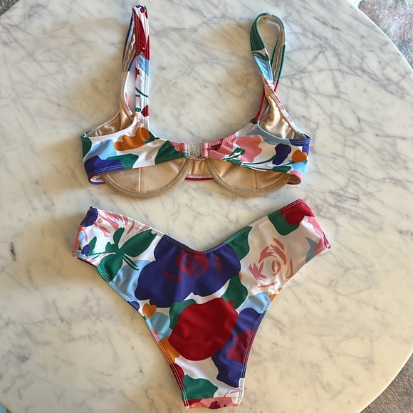 Faithfull the Brand bikini set size small floral print - Picture 4 of 5